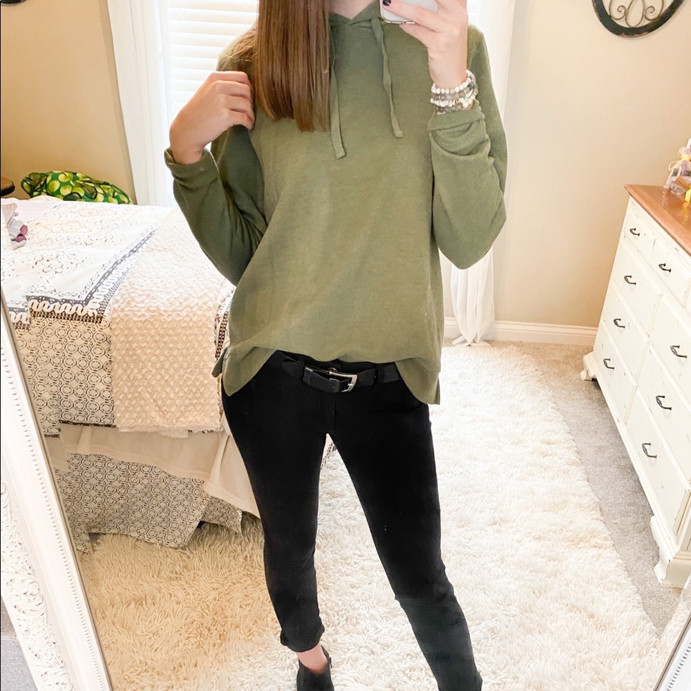 Old Navy Hunter Green Sweatshirt